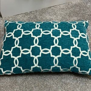 Decorative pillow